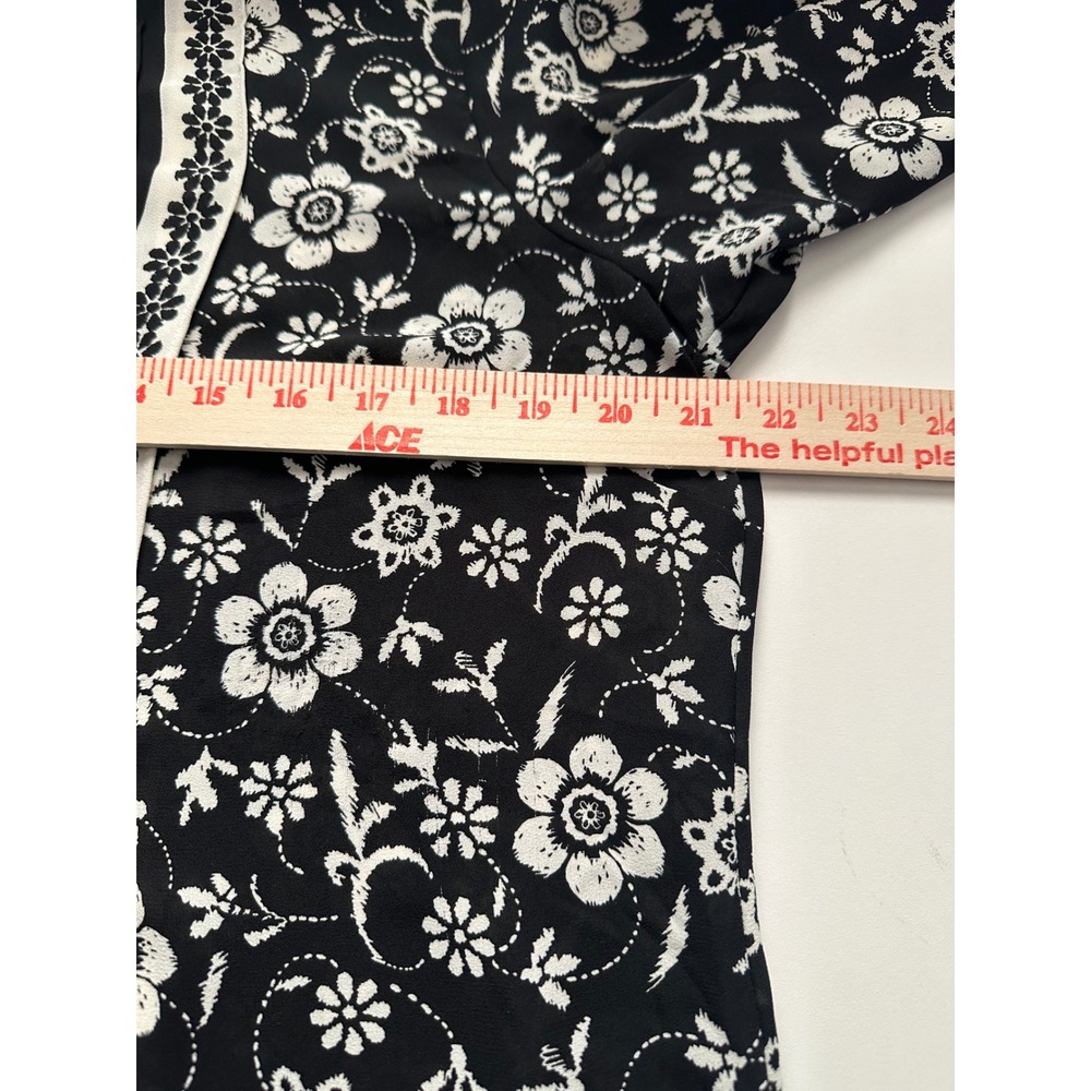 J. Jill Black & White Floral Blouse Sz L Pleated Trim Mix Media 3/4 Sleeve Boho - Picture 7 of 9